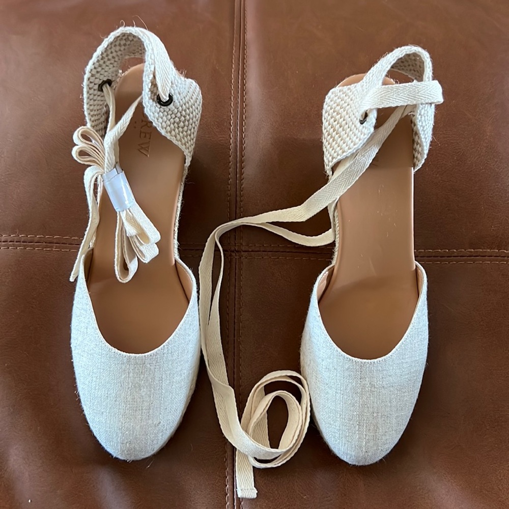 NEW: Woman Espadrille wedges. - Picture 3 of 10